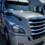 2019 Freightliner Cascadia · Unit 165