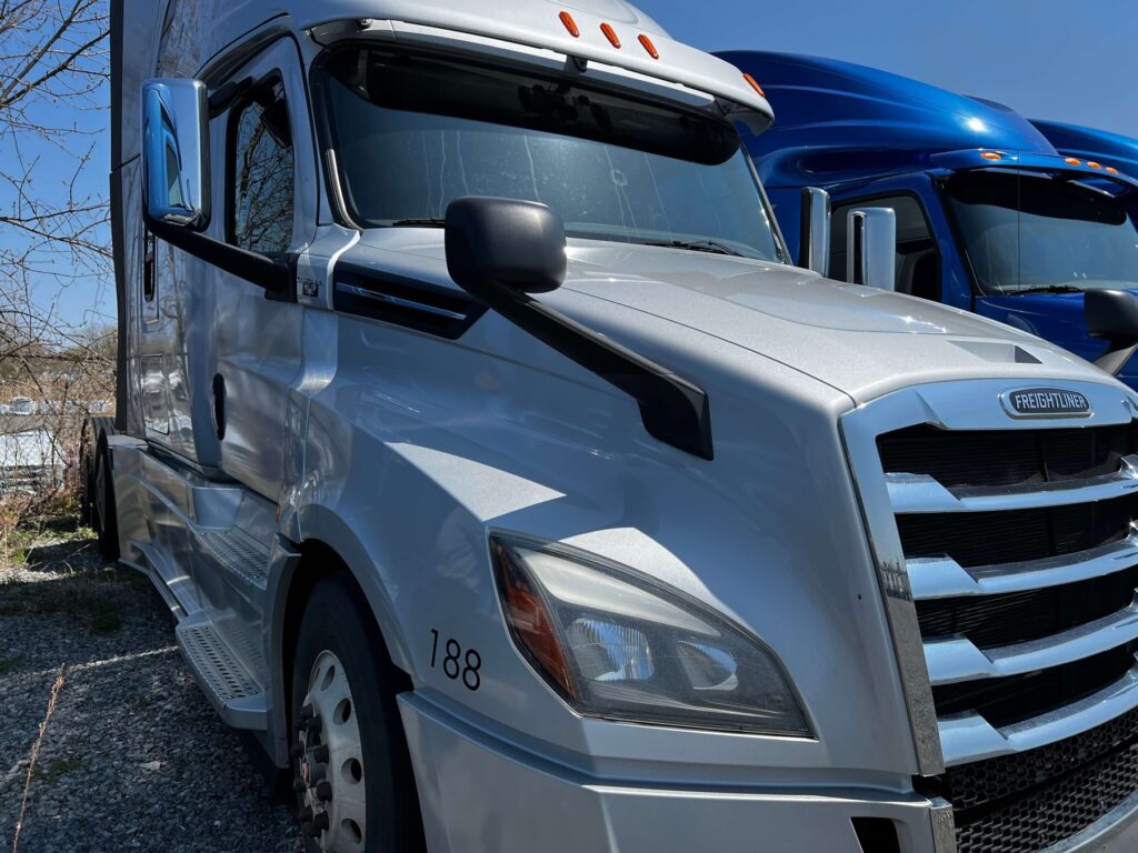 2020 Freightliner Cascadia · Unit 188